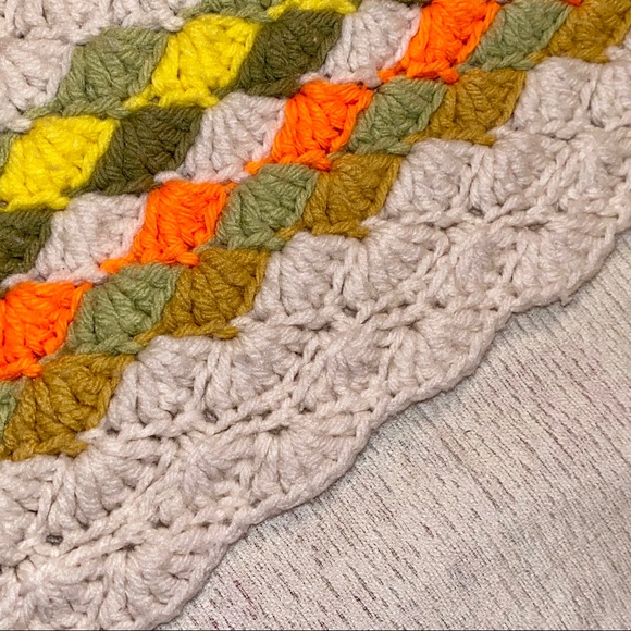 HANDMADE afghan blanket - Picture 6 of 7